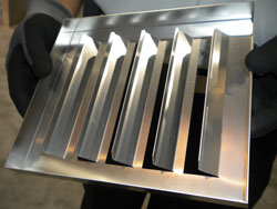 钣金加工企业如何通过引进自动化折弯成型设备降低生产成本，提高产品质量？-中山开云网页版·官方站入口-开云(中国)  -开云网页版·官方站入口-开云(中国)  